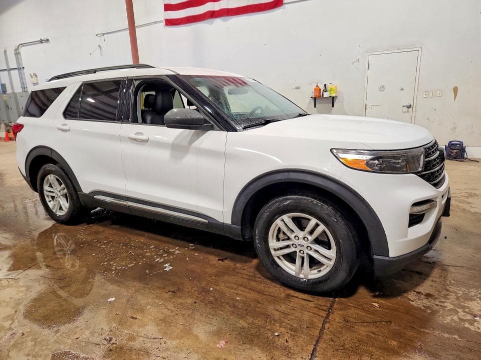 2023 FORD EXPLORER XLT 4