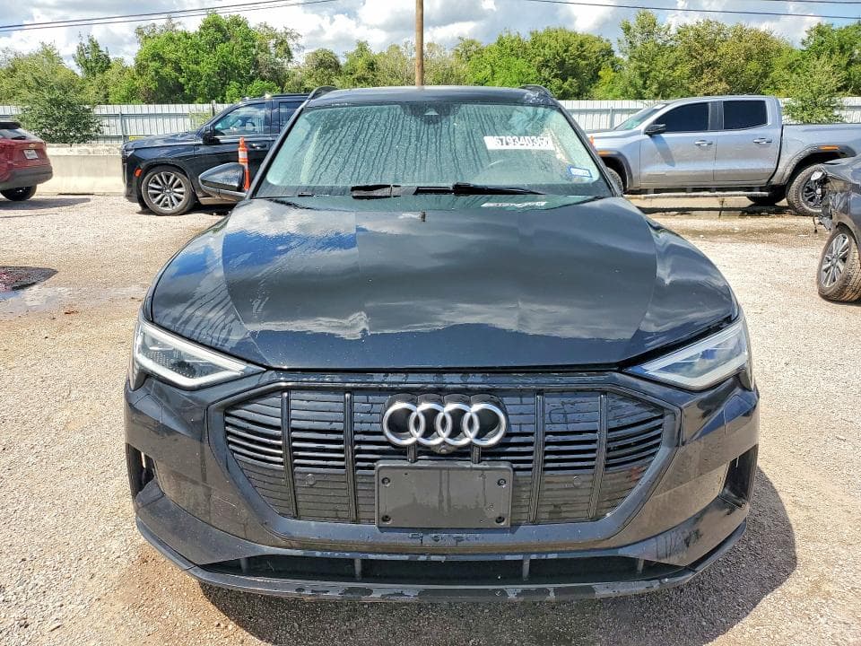 2021 AUDI E-TRON PREMIUM PLUS 5