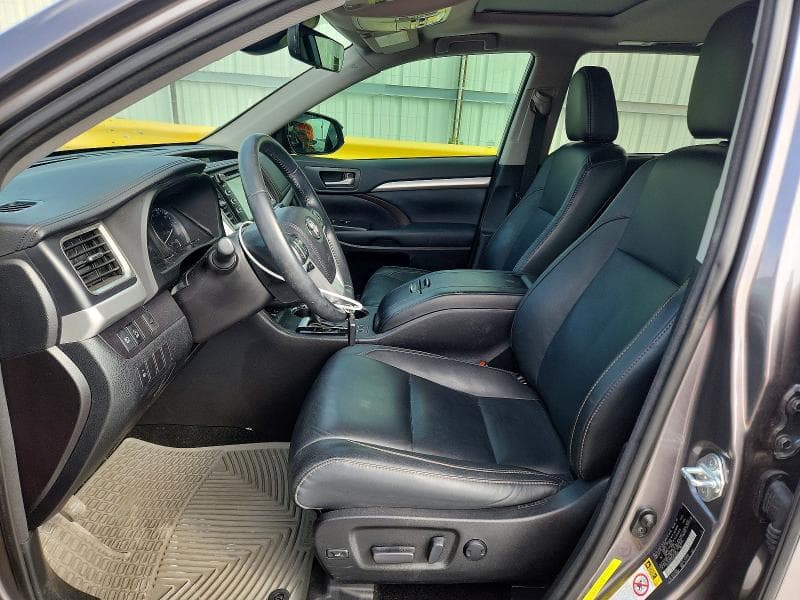 2018 TOYOTA HIGHLANDER XLE 7