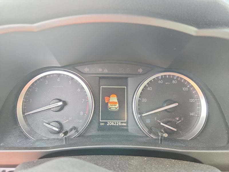 2018 TOYOTA HIGHLANDER LIMITED 9
