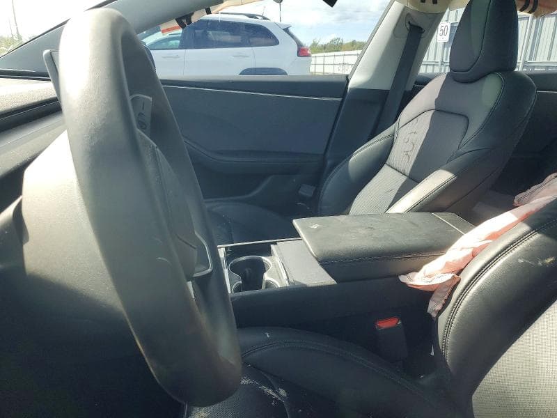 2025 TESLA MODEL 3 7