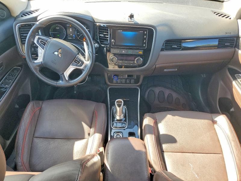 2018 MITSUBISHI OUTLANDER SE 8