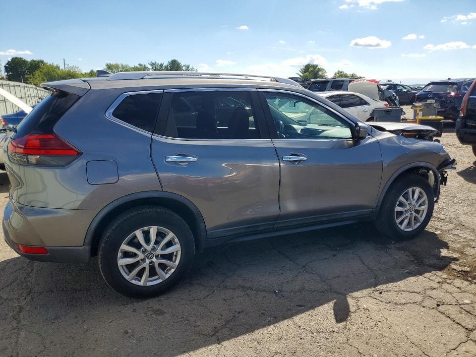 2017 NISSAN ROGUE SV 3