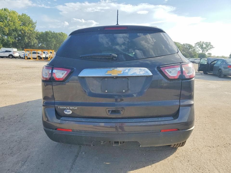 2017 CHEVROLET TRAVERSE LS 6
