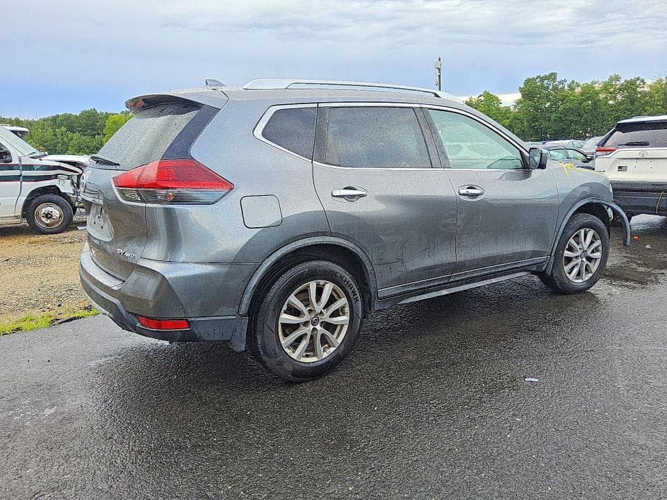 2018 NISSAN ROGUE SV 3