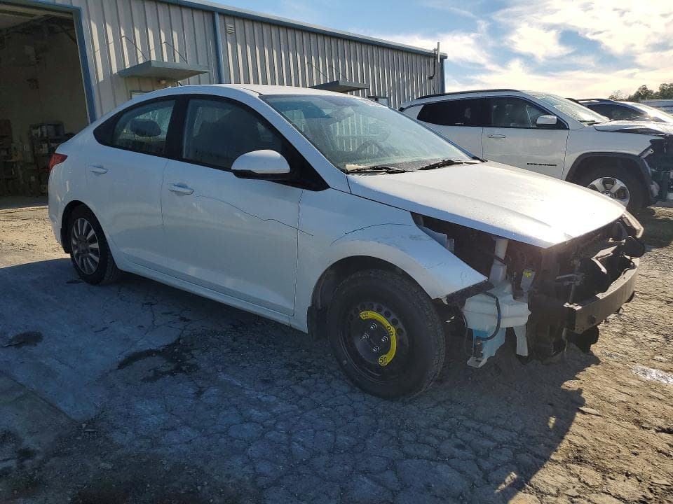 2019 HYUNDAI ACCENT SE 4