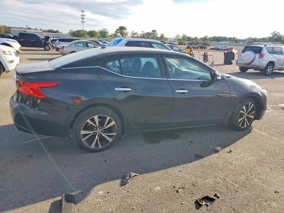 2017 NISSAN MAXIMA 3.5 SV 3