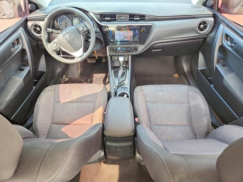 2017 TOYOTA COROLLA LE 8