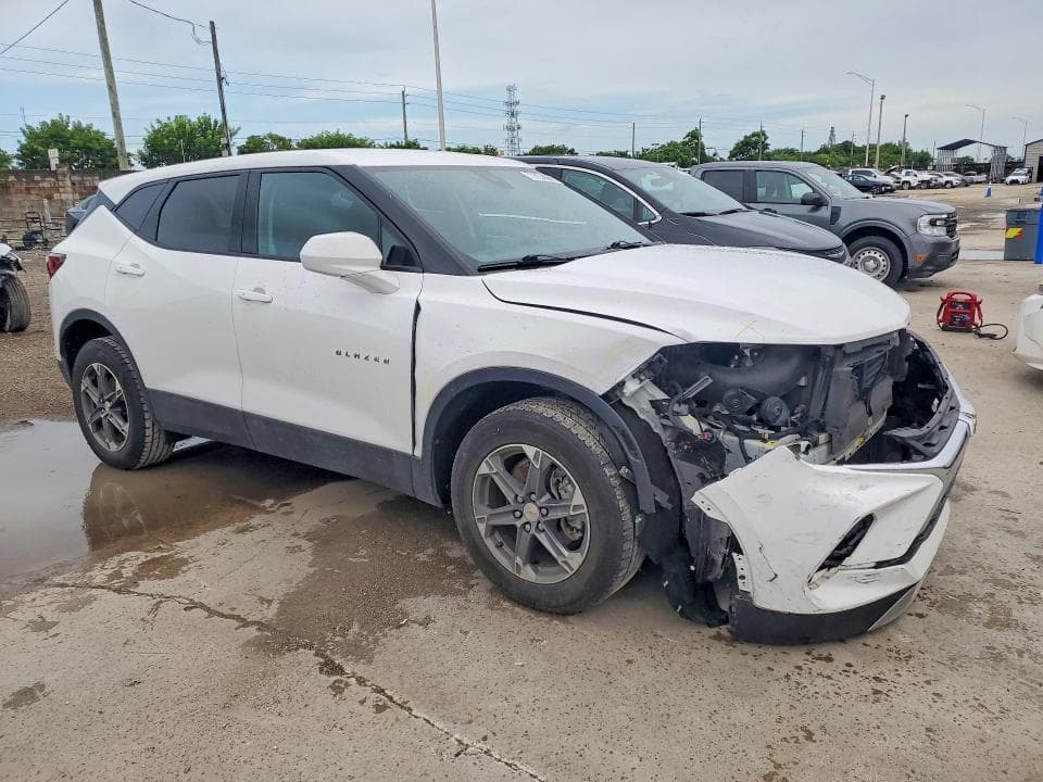 2023 CHEVROLET BLAZER 2LT 4