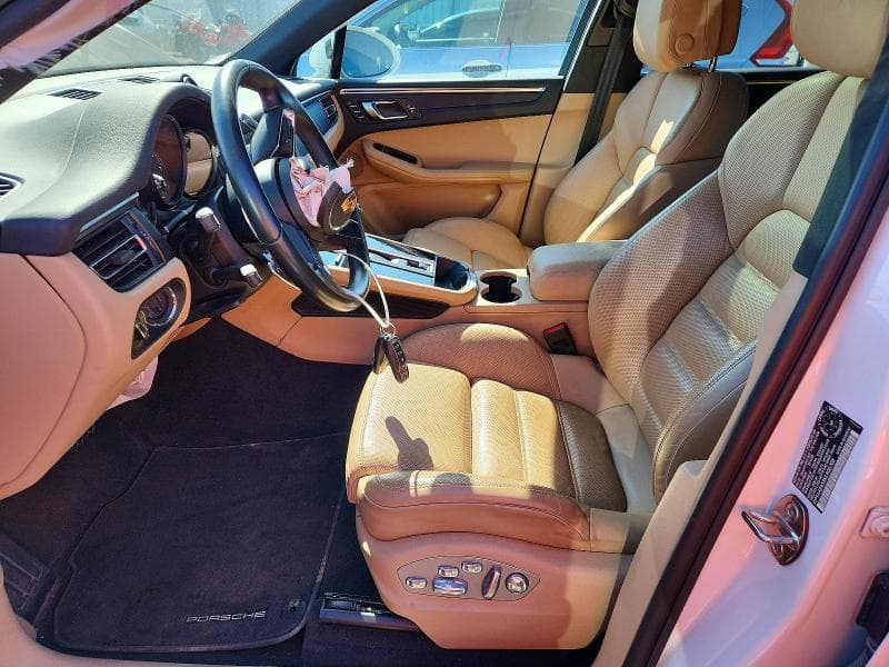 2022 PORSCHE MACAN 7