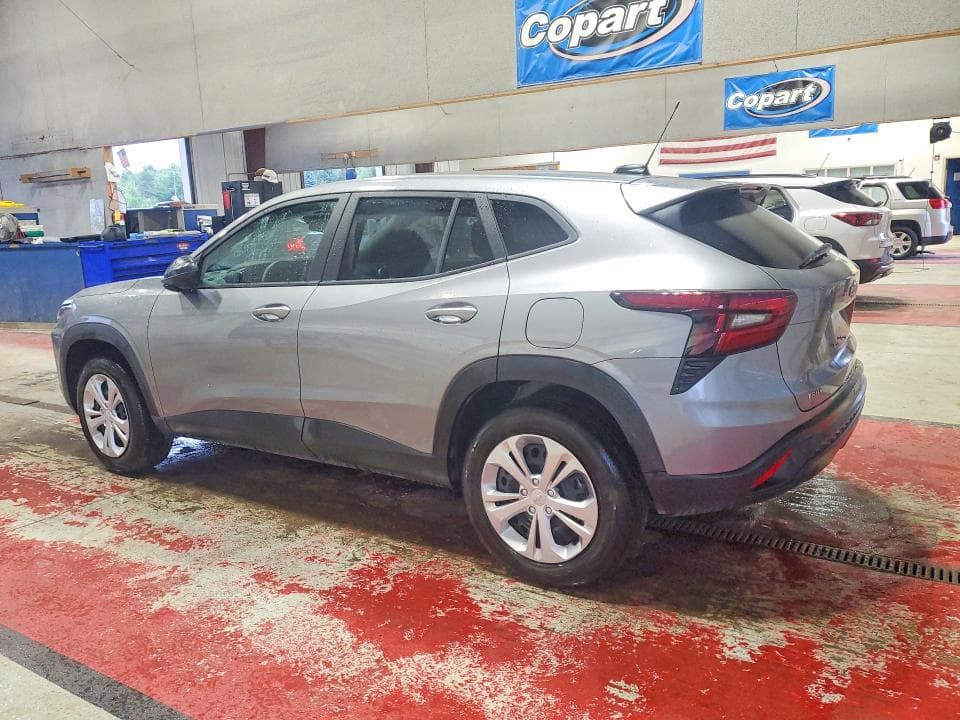 2026 CHEVROLET TRAX LS 2