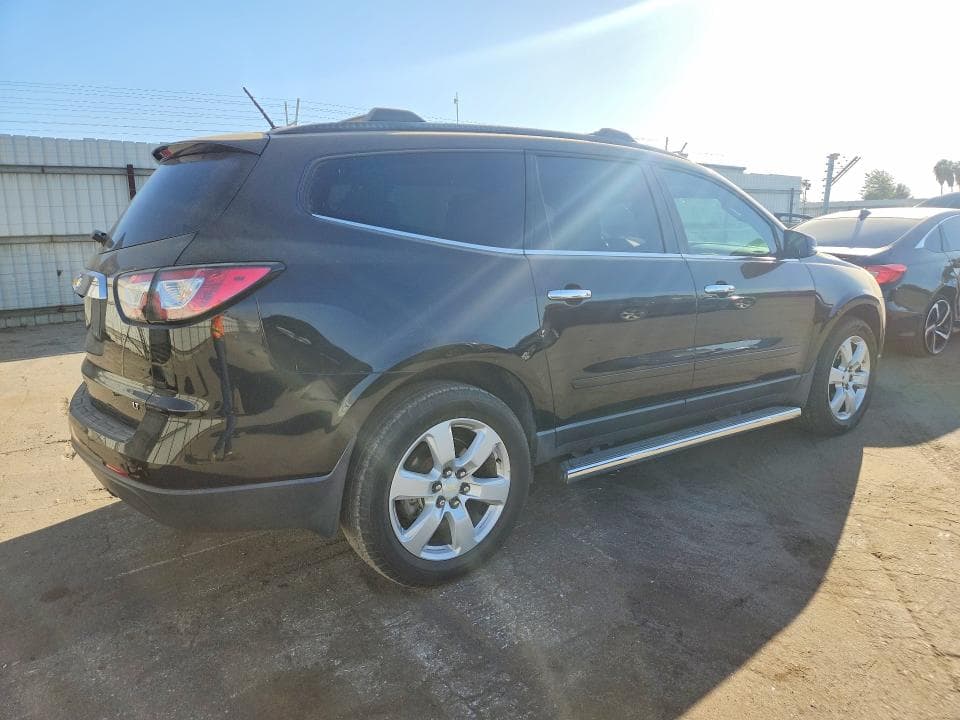 2017 CHEVROLET TRAVERSE LT 3