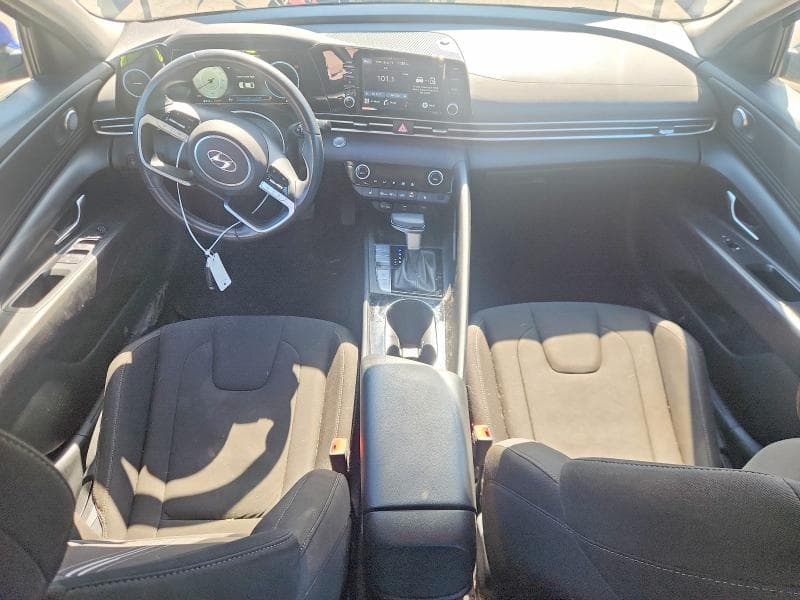 2022 HYUNDAI ELANTRA SEL 8