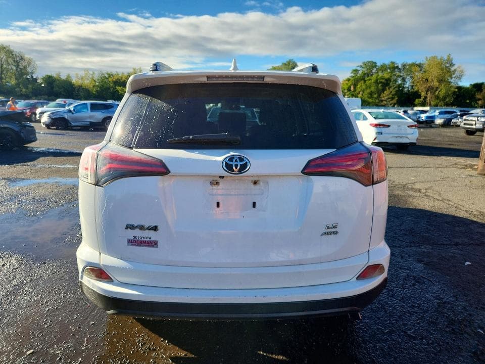 2017 TOYOTA RAV4 LE 6