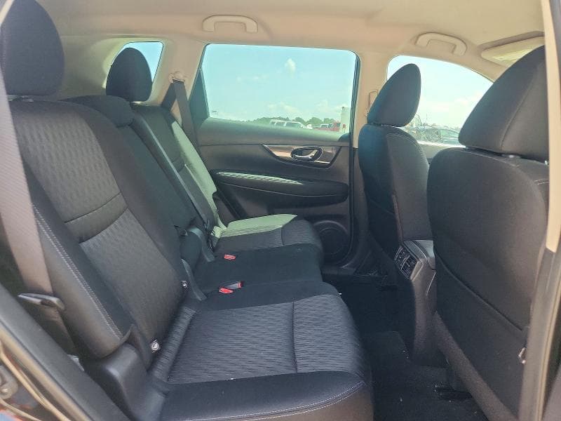 2017 NISSAN ROGUE S 11