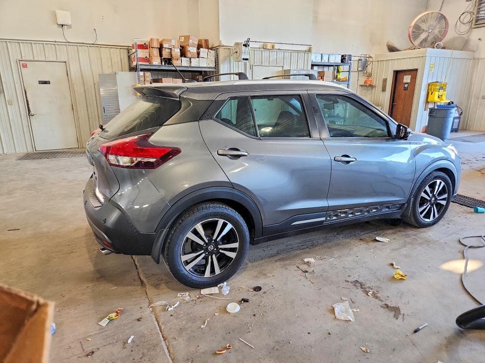 2020 NISSAN KICKS SR 3