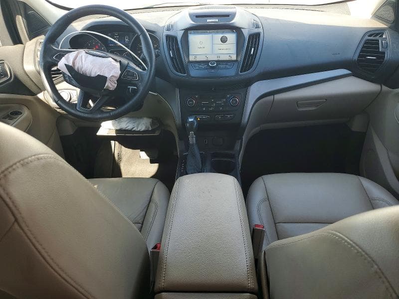 2017 FORD ESCAPE SE 8