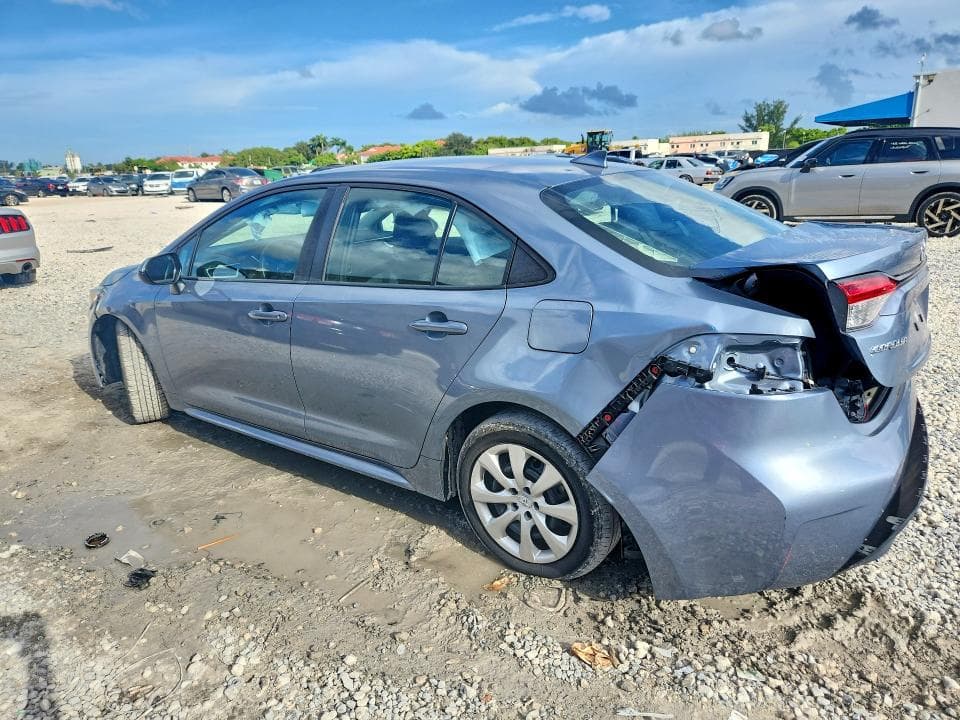 2023 TOYOTA COROLLA LE 2