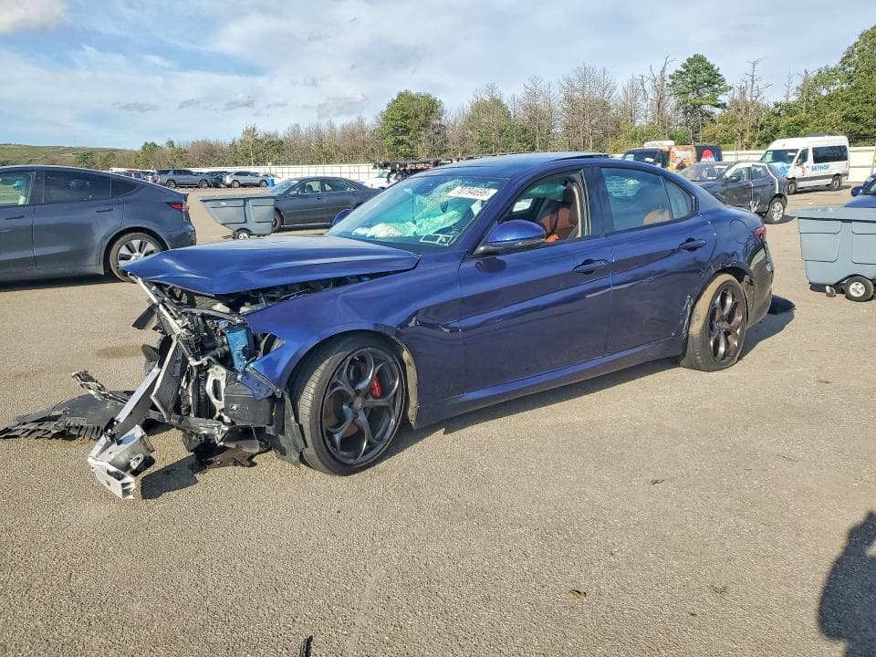 2017 ALFA ROMEO GIULIA TI Q4