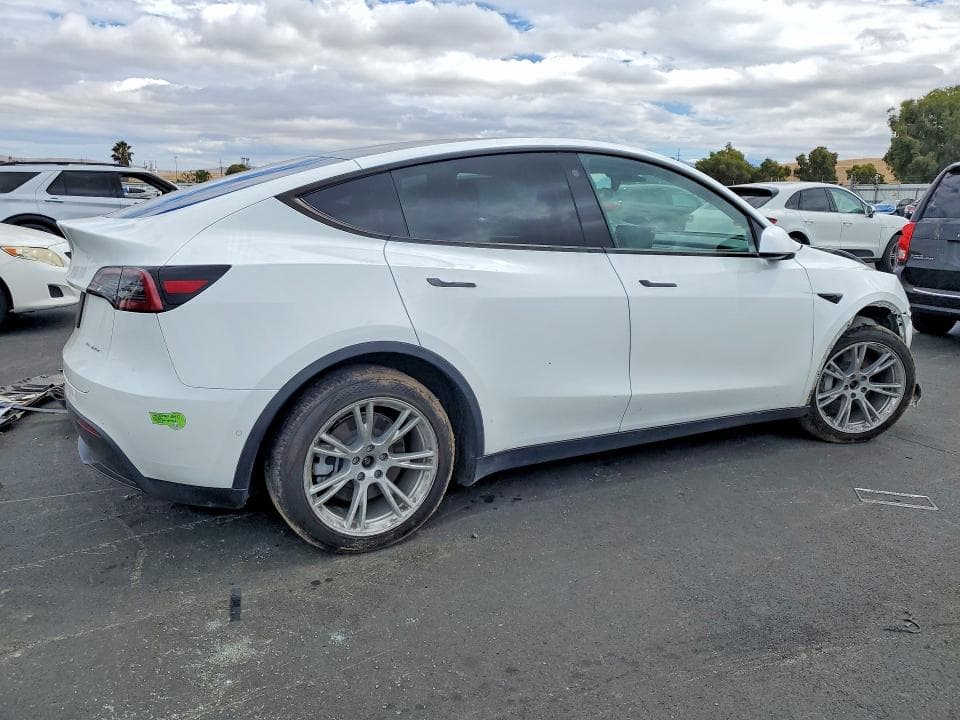 2021 TESLA MODEL Y 3