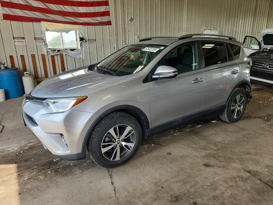 2018 TOYOTA RAV4 XLE - 1