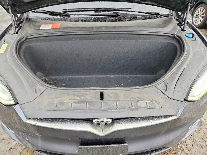 2017 TESLA MODEL X 12