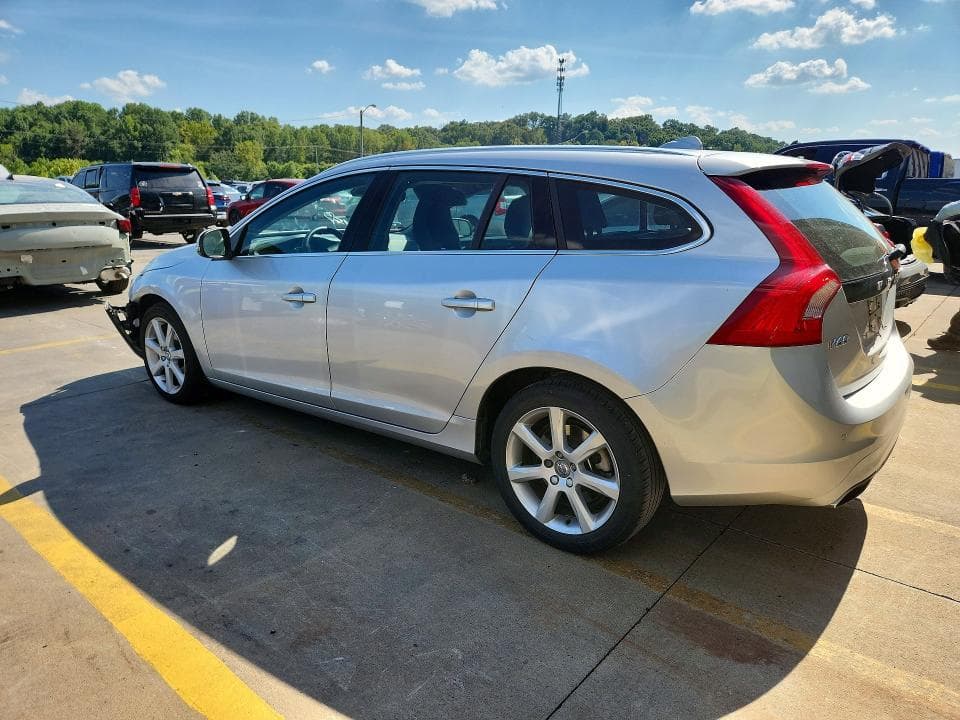 2017 VOLVO V60 T5 PLATINUM 2