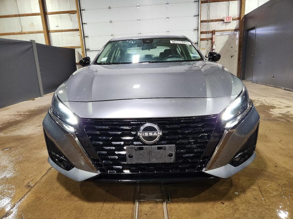 2024 NISSAN ALTIMA SR 5
