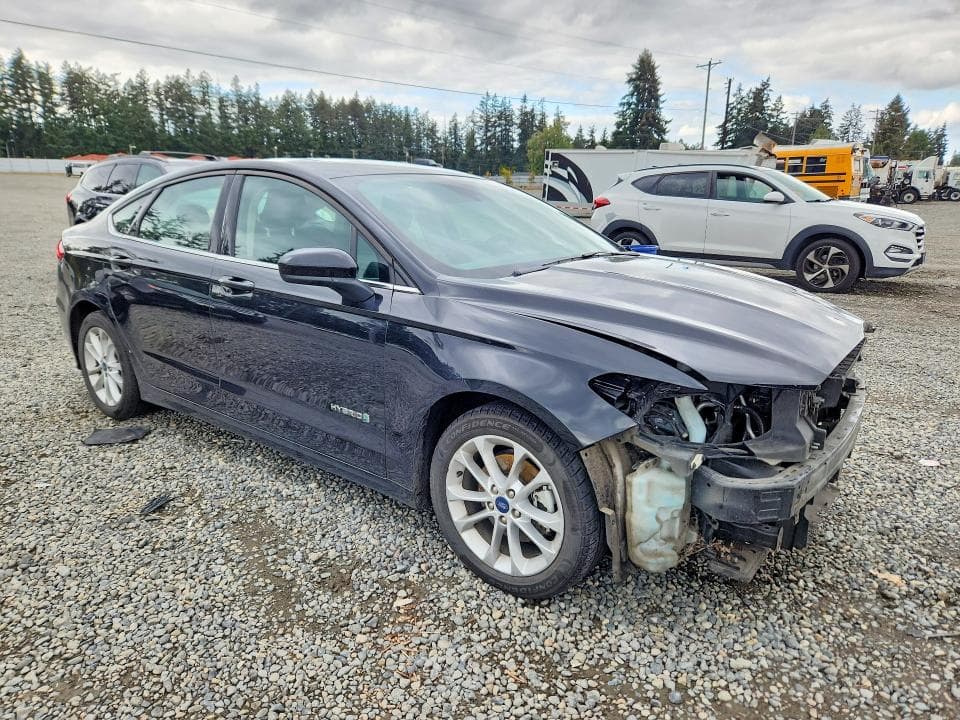 2019 FORD FUSION SE 4