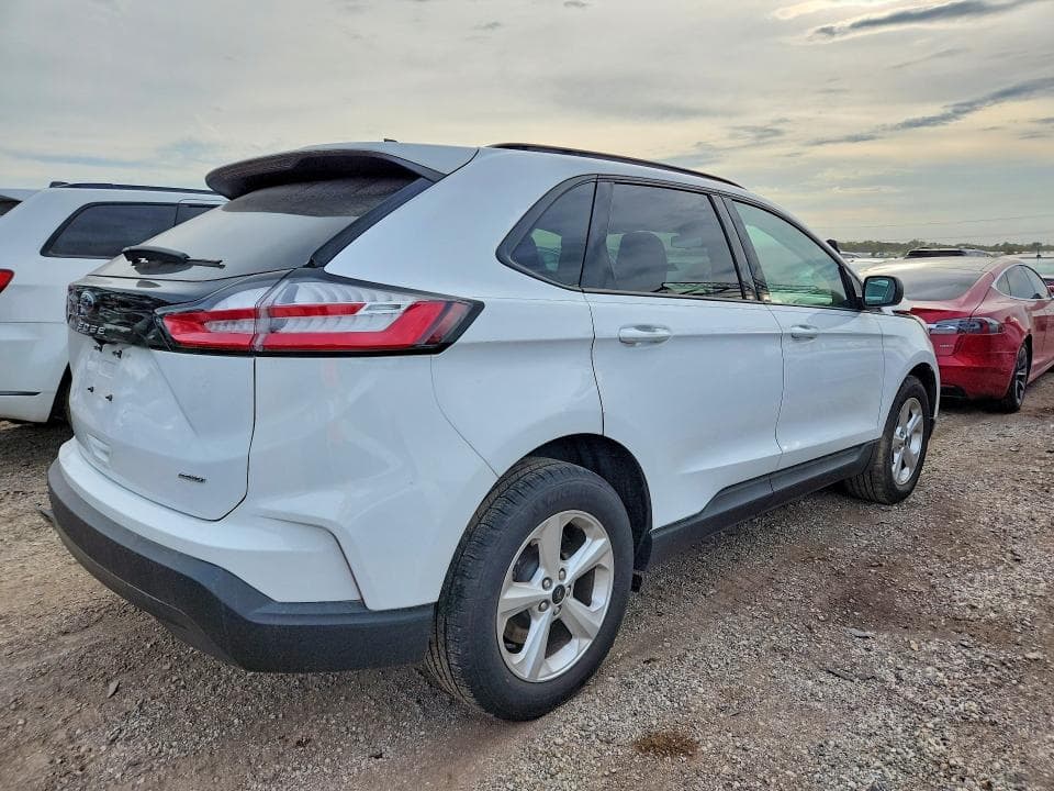 2023 FORD EDGE SE 3