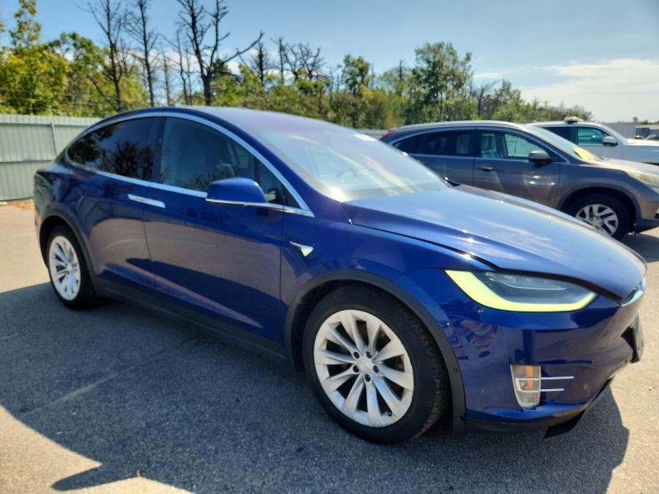 2020 TESLA MODEL X 4