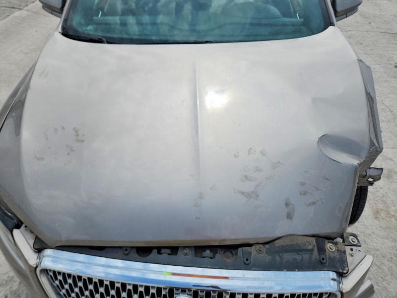 2019 LINCOLN MKC RESERVE 12