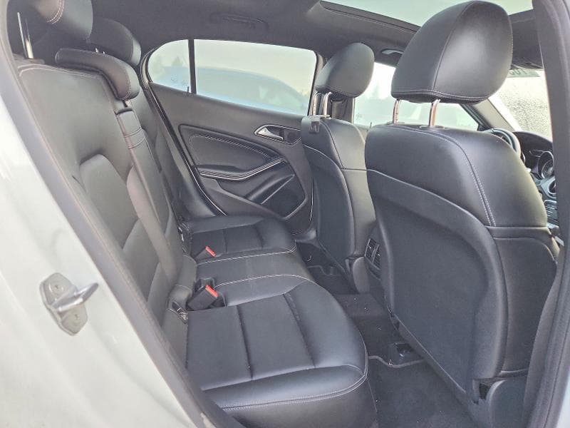 2019 MERCEDES-BENZ GLA 250 10