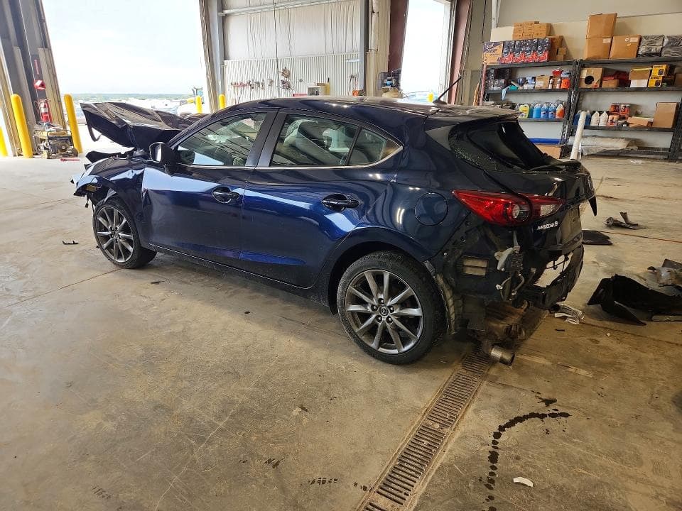 2018 MAZDA 3 TOURING 2