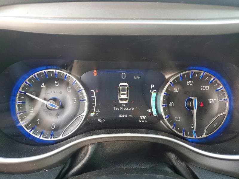 2024 CHRYSLER PACIFICA TOURING L 9