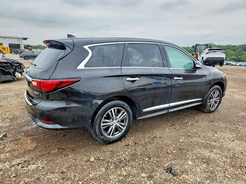 2017 INFINITI QX60 BASE 3