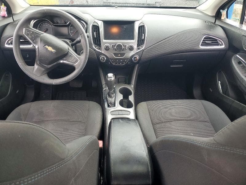 2017 CHEVROLET CRUZE LT 8