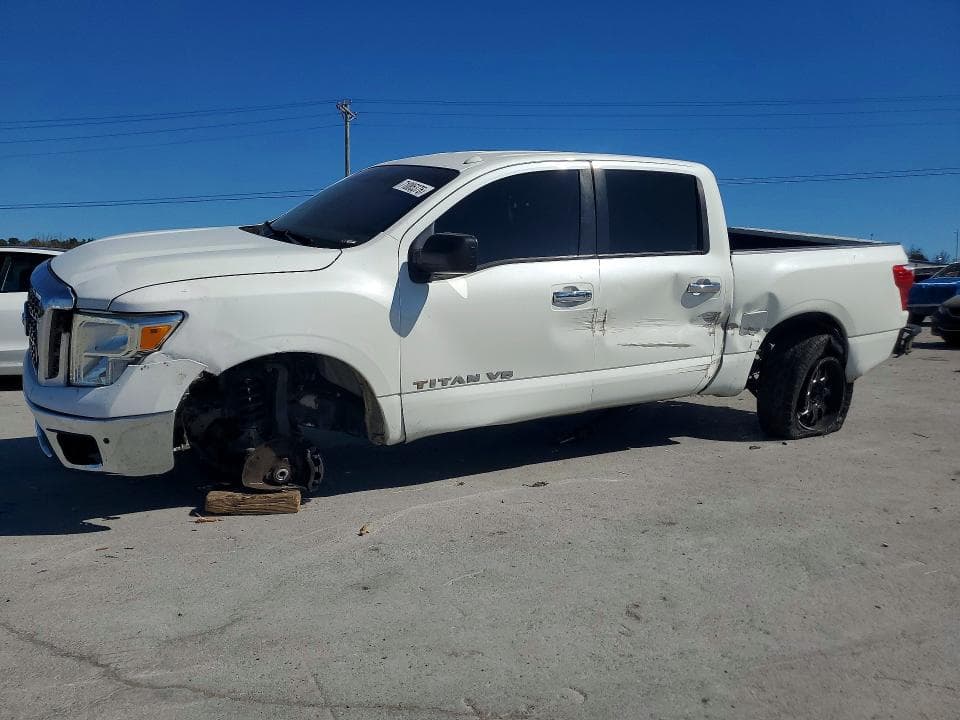 2018 NISSAN TITAN SL