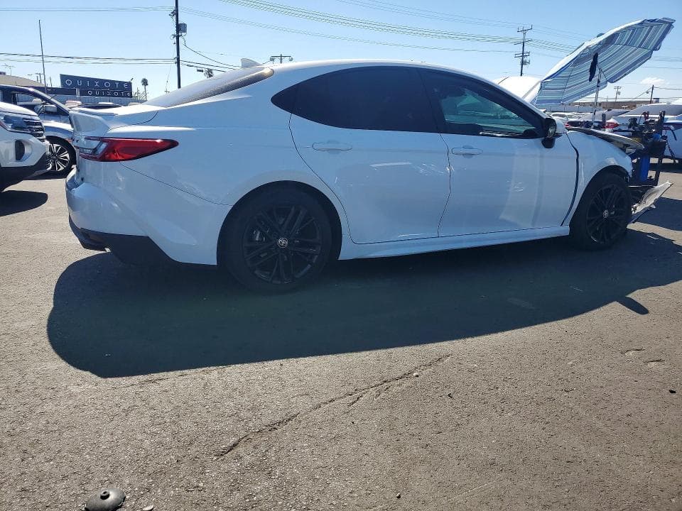 2025 TOYOTA CAMRY SE 3