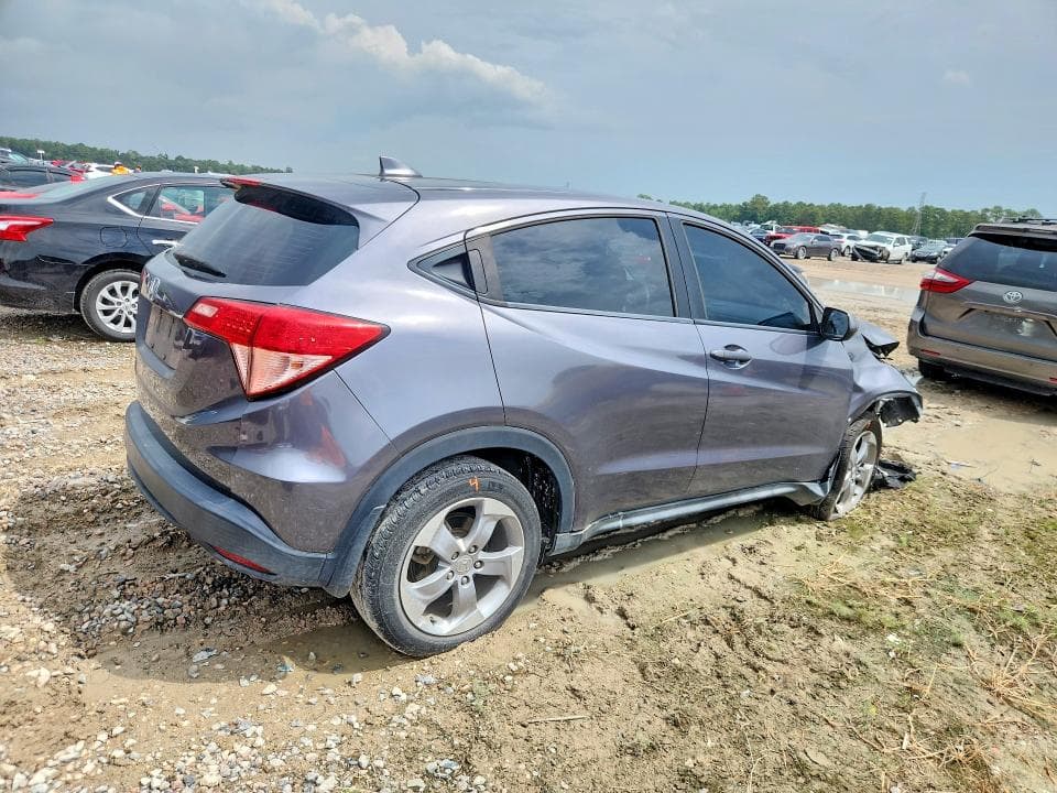 2017 HONDA HR-V LX 3