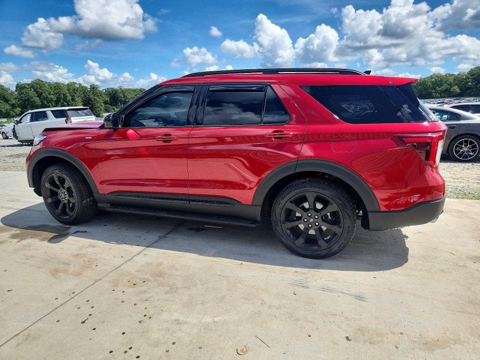 2024 FORD EXPLORER ST-LINE 2