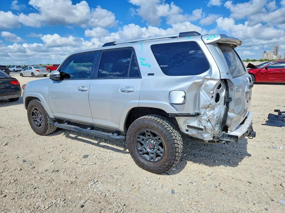 2020 TOYOTA 4RUNNER SR5 PREMIUM 2