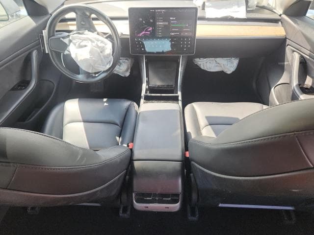 2018 TESLA MODEL 3 8