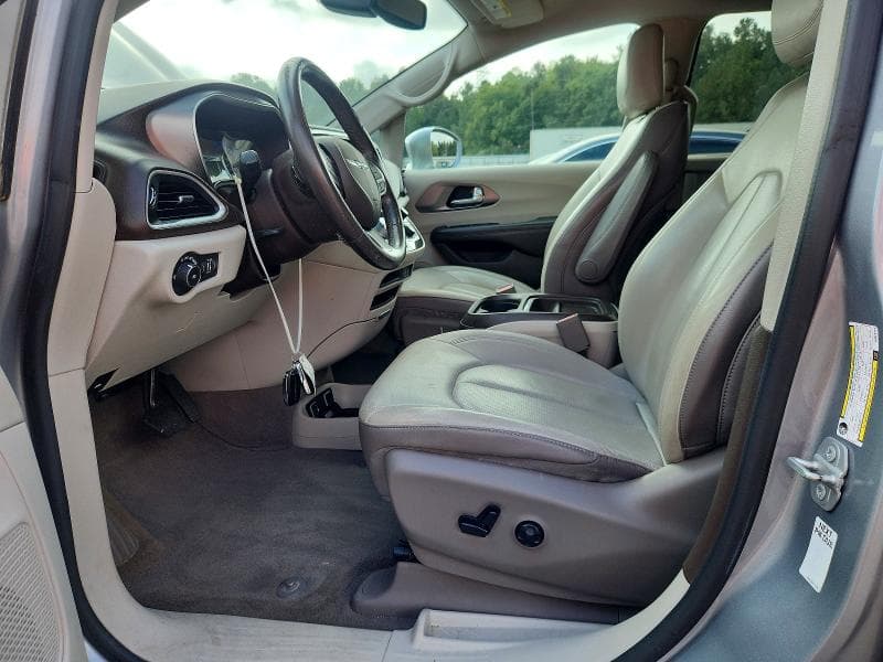 2019 CHRYSLER PACIFICA TOURING L 7