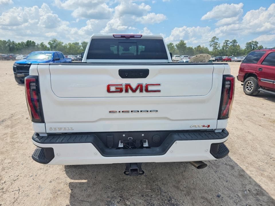 2025 GMC SIERRA K2500 AT4 6