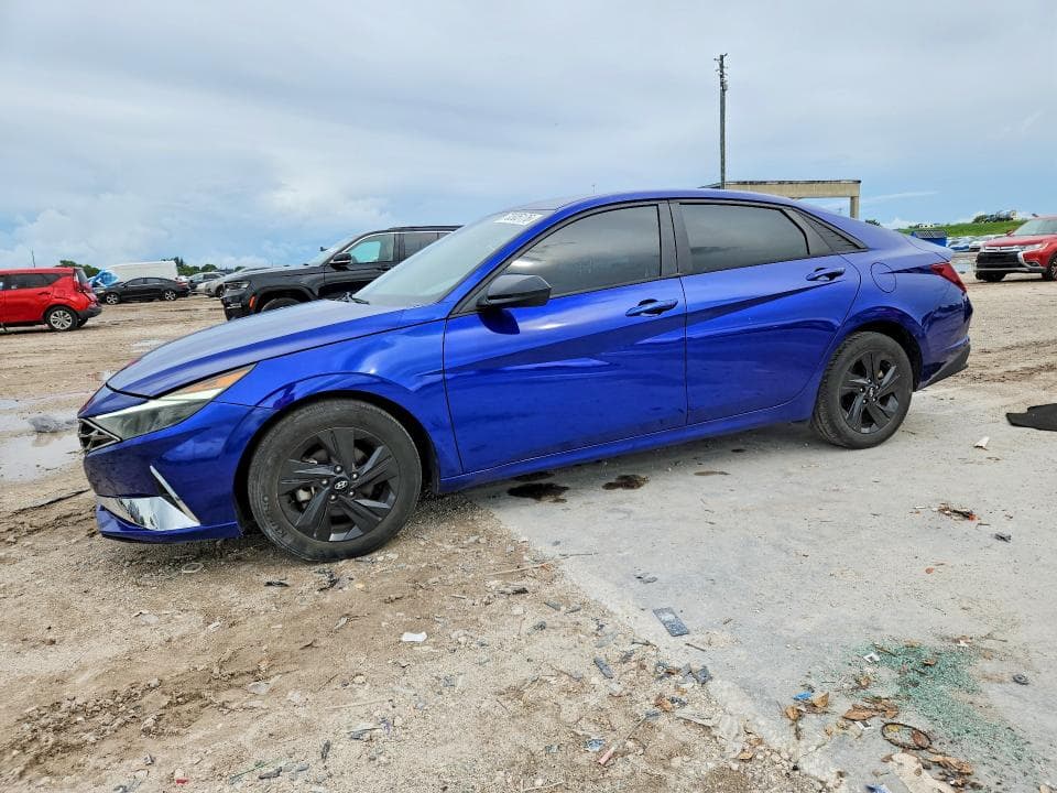 2022 HYUNDAI ELANTRA SEL