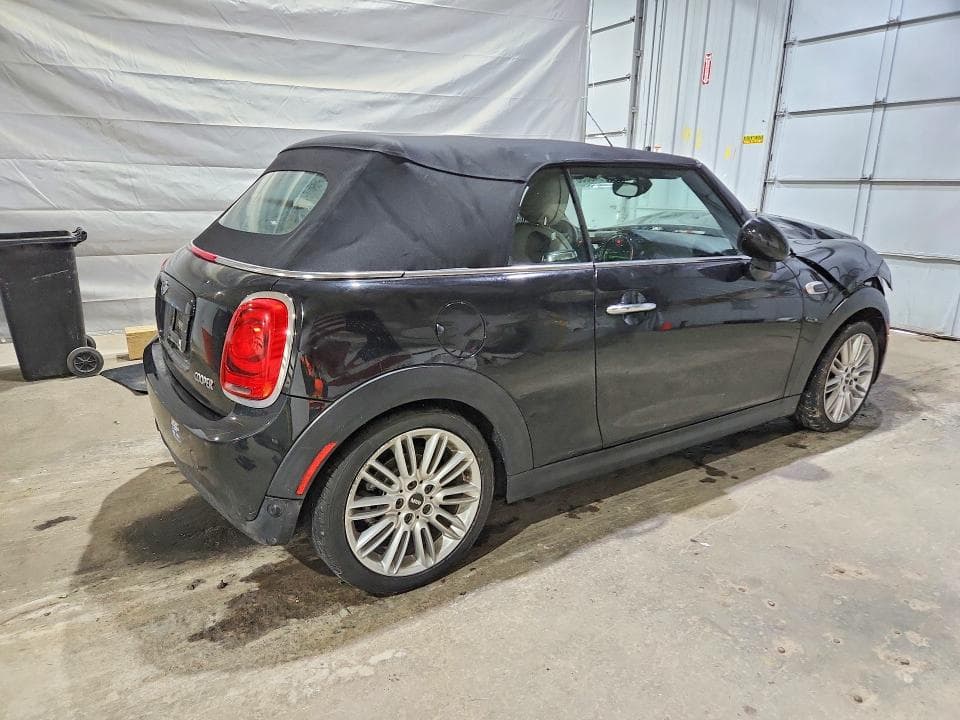 2017 MINI COOPER 3