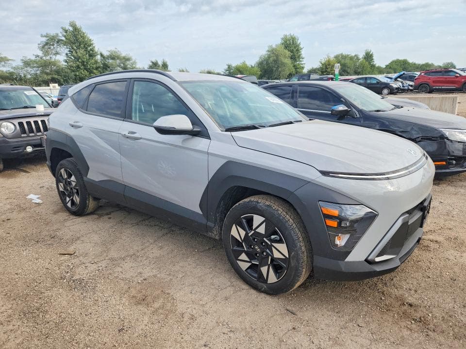 2024 HYUNDAI KONA SEL 4