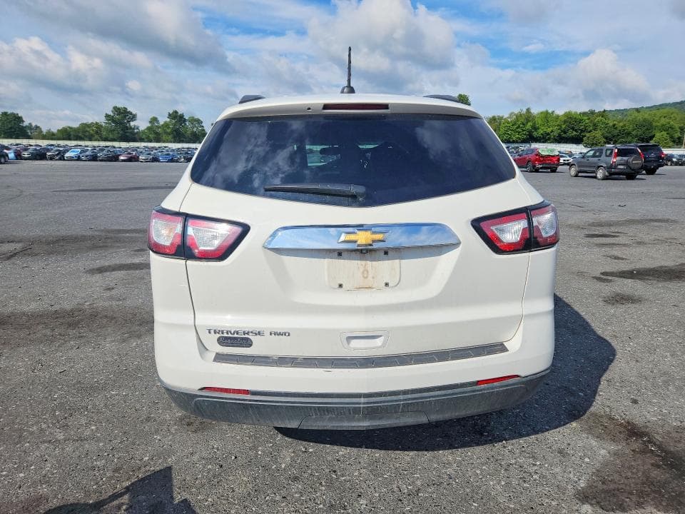 2017 CHEVROLET TRAVERSE LS 6