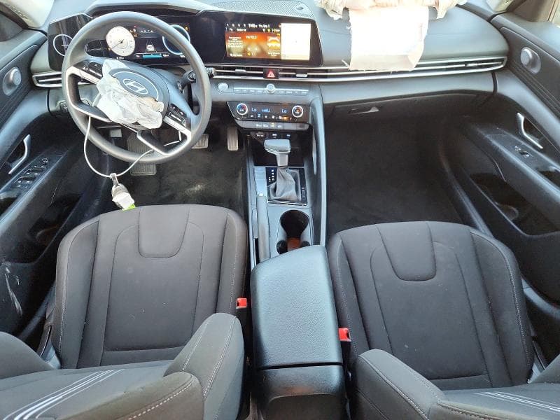 2024 HYUNDAI ELANTRA SEL 8
